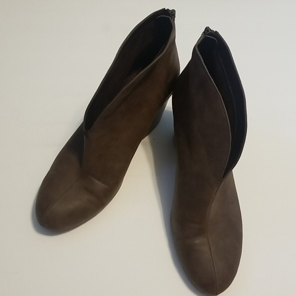 Booties - Picture 3 of 4